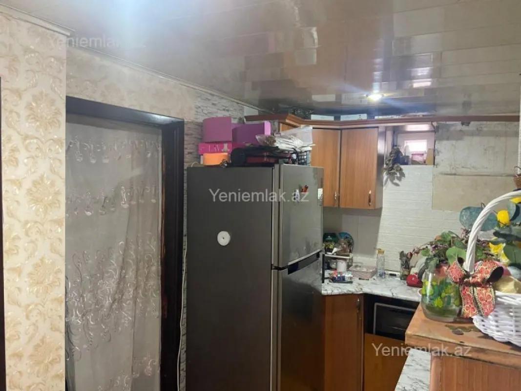 Satılır 2 otaqlı köhnə tikili 48 m²