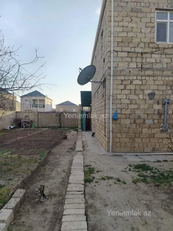 Satılır 5 otaqlı həyət evi 130 m²