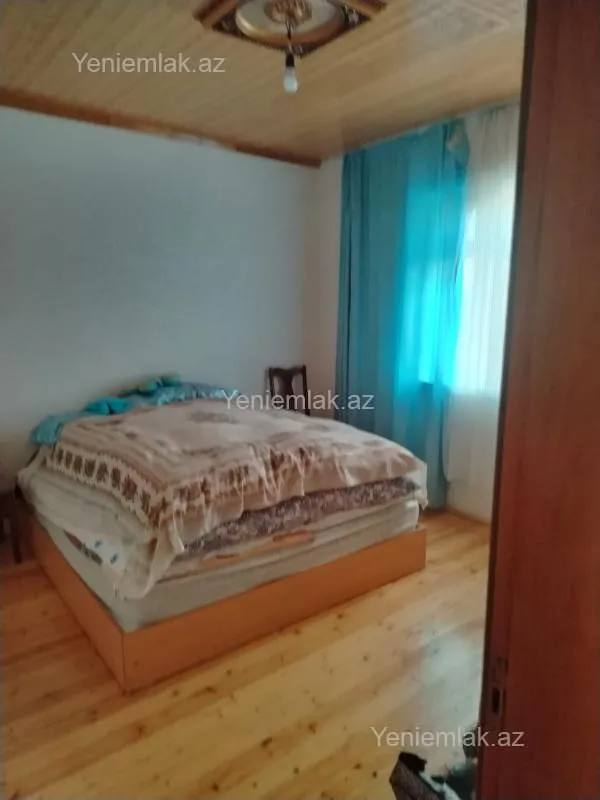 Satılır 5 otaqlı həyət evi 130 m²