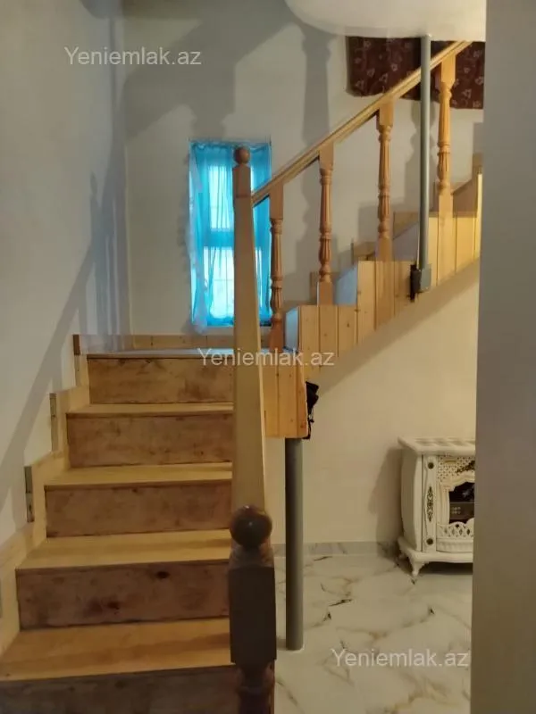 Satılır 5 otaqlı həyət evi 130 m²