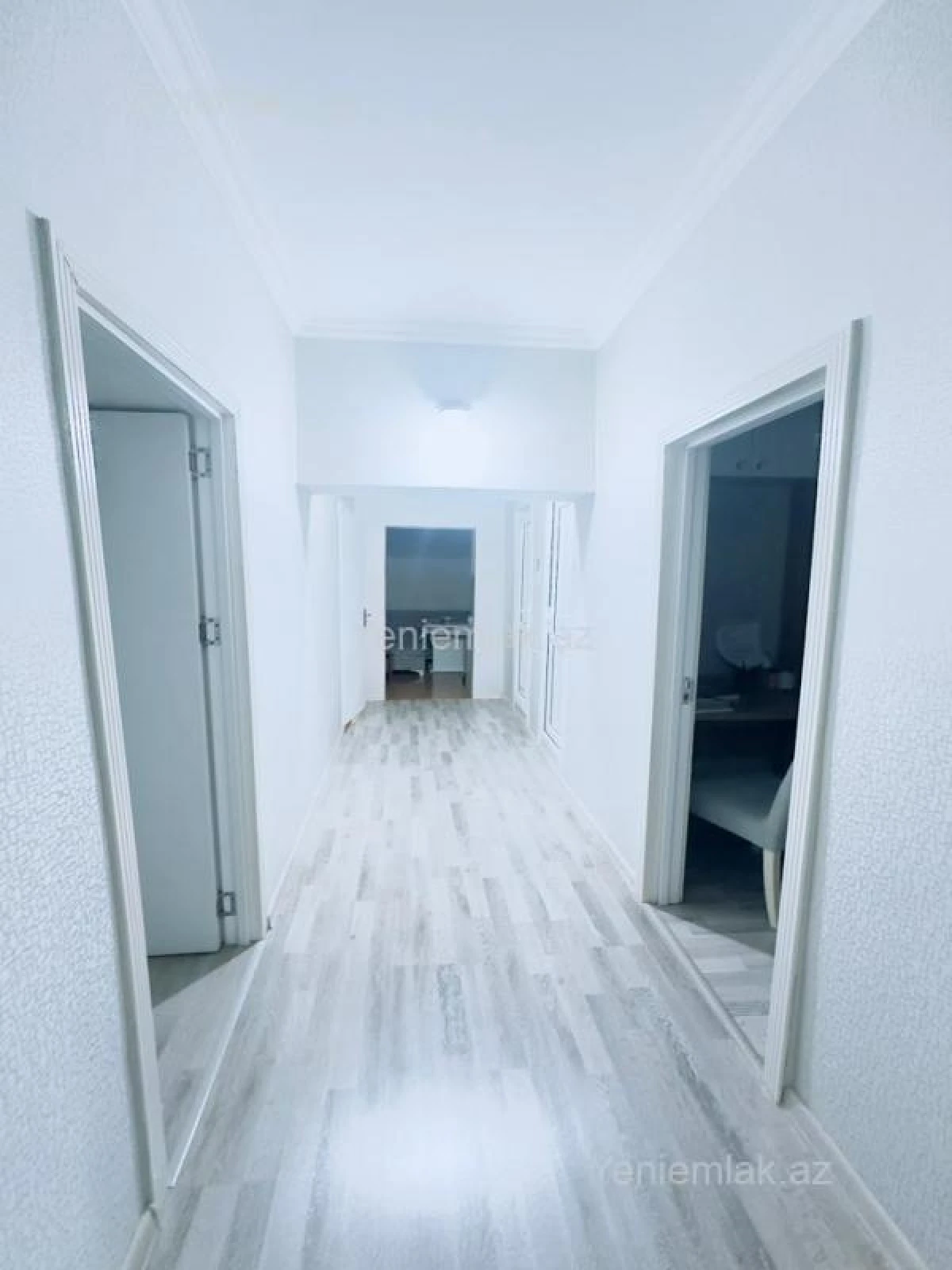 Satılır 4 otaqlı köhnə tikili 80 m²