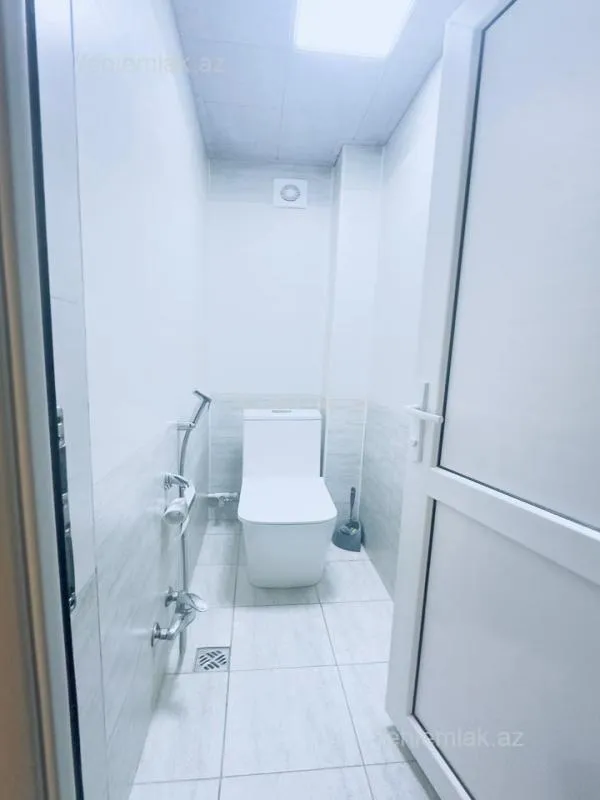 Satılır 4 otaqlı köhnə tikili 80 m²