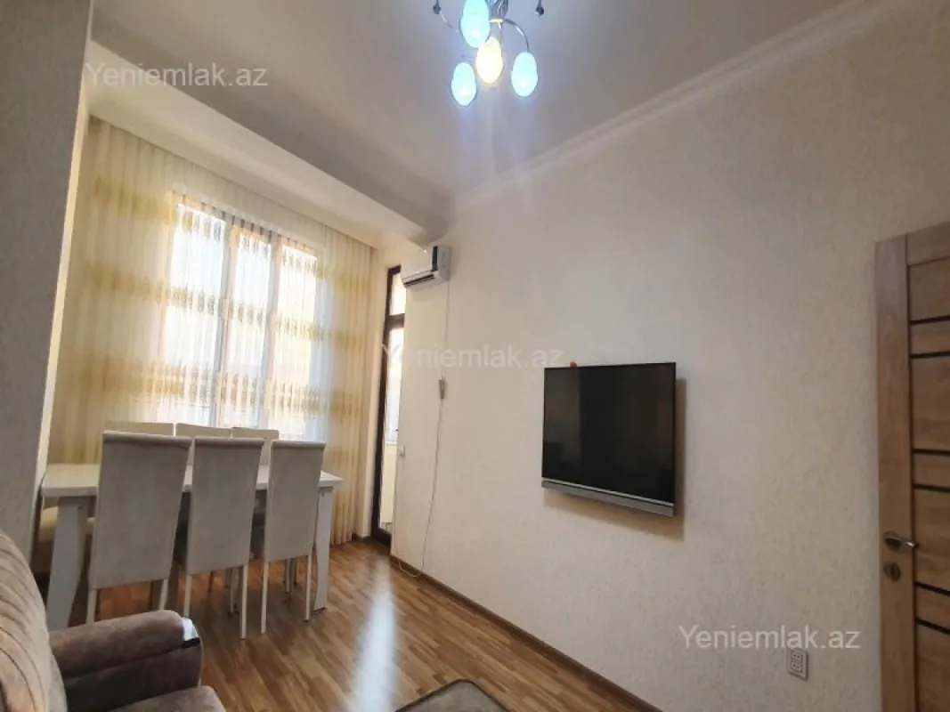 Satılır 3 otaqlı yeni tikili 105 m²