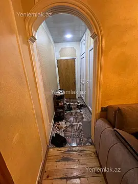 Satılır 3 otaqlı köhnə tikili 80 m²
