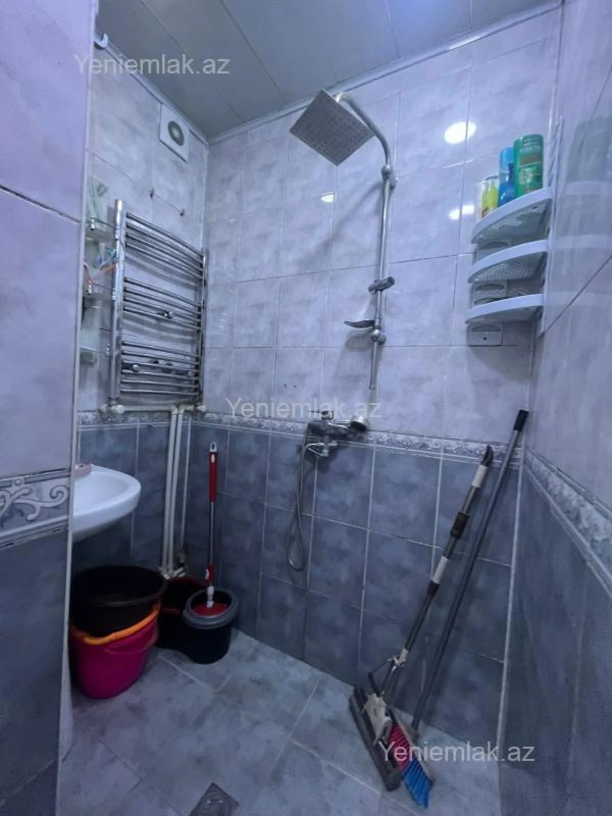 Satılır 3 otaqlı köhnə tikili 80 m²