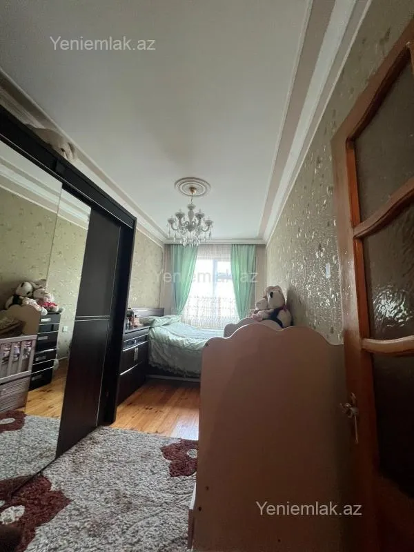 Satılır 3 otaqlı köhnə tikili 80 m²