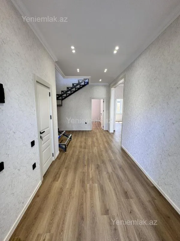Satılır 5 otaqlı həyət evi 150 m²