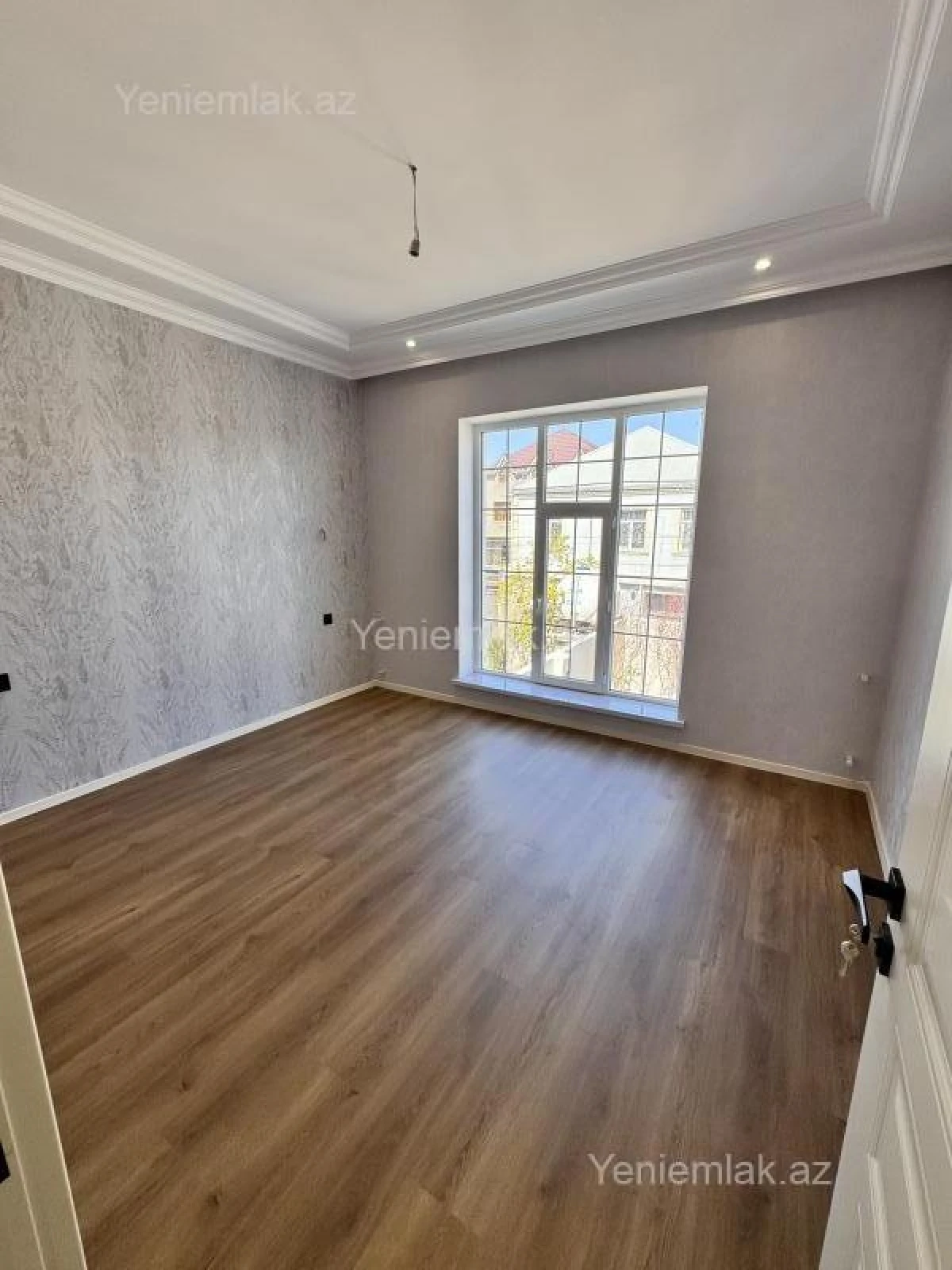 Satılır 5 otaqlı həyət evi 150 m²