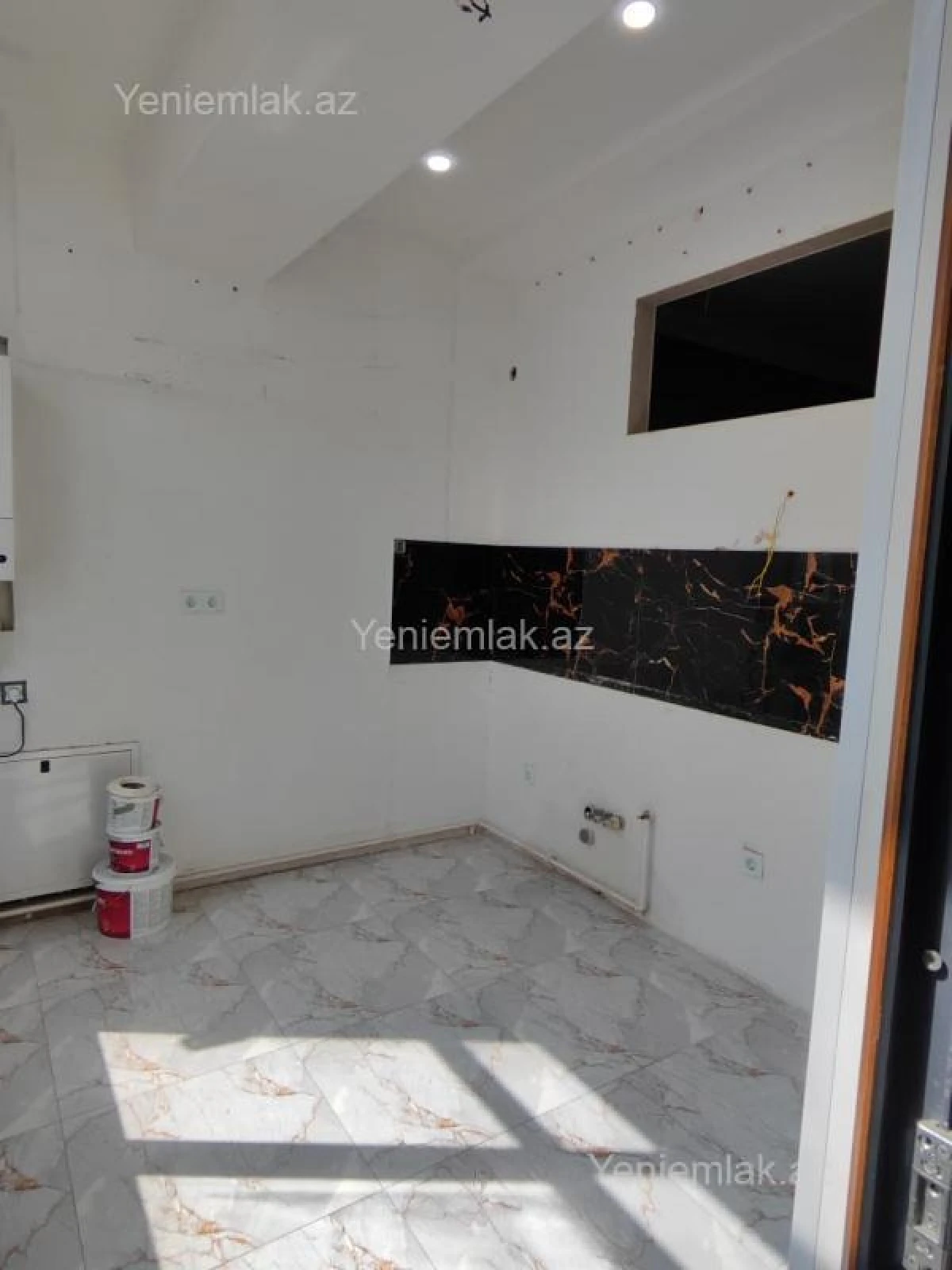 Satılır 2 otaqlı yeni tikili 65 m²