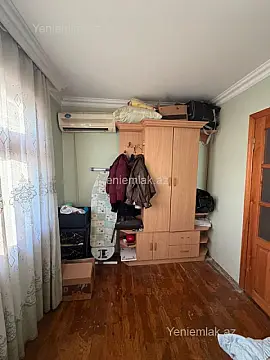 Satılır 1 otaqlı köhnə tikili 30 m²