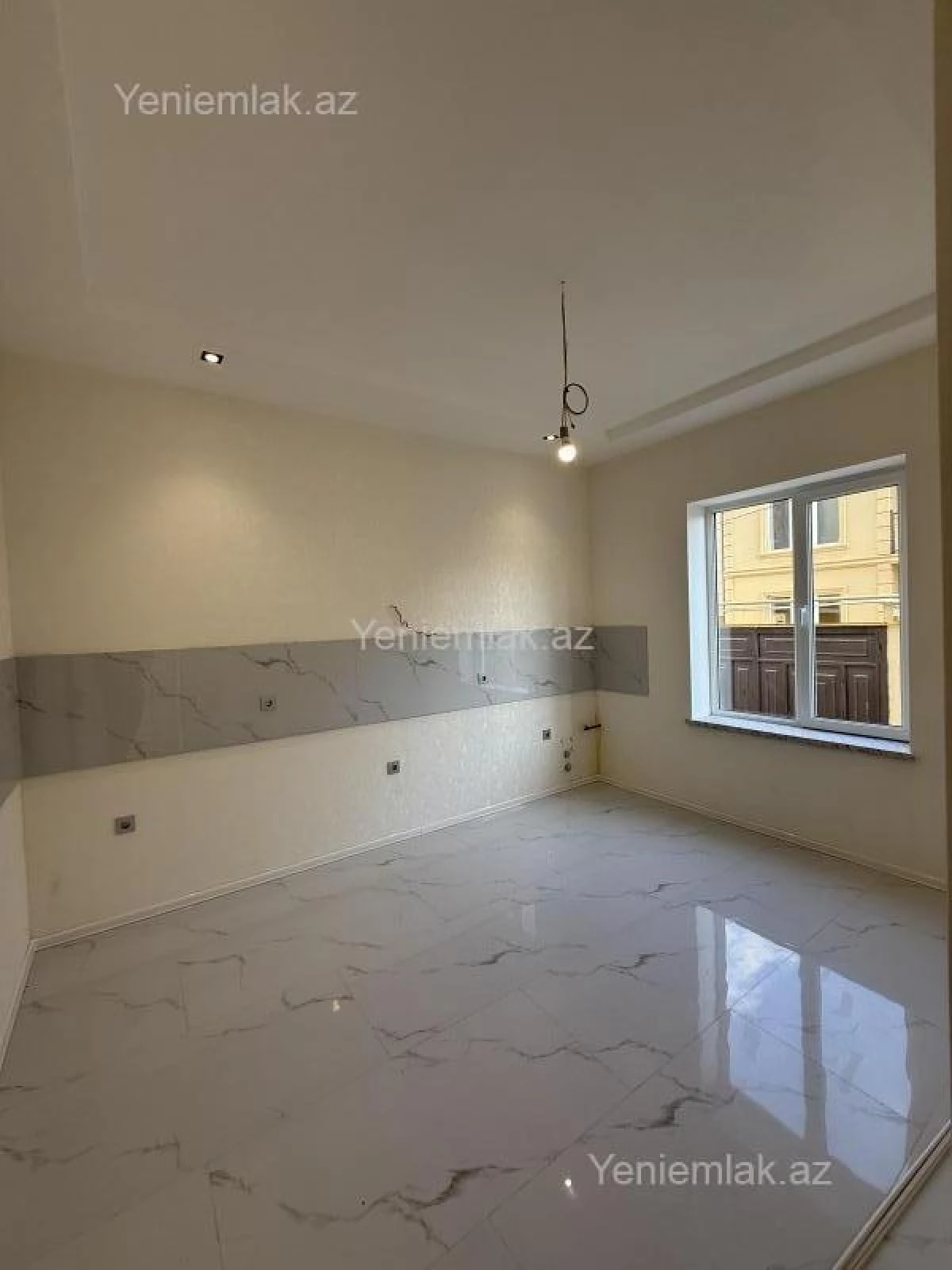Satılır 5 otaqlı həyət evi 150 m²