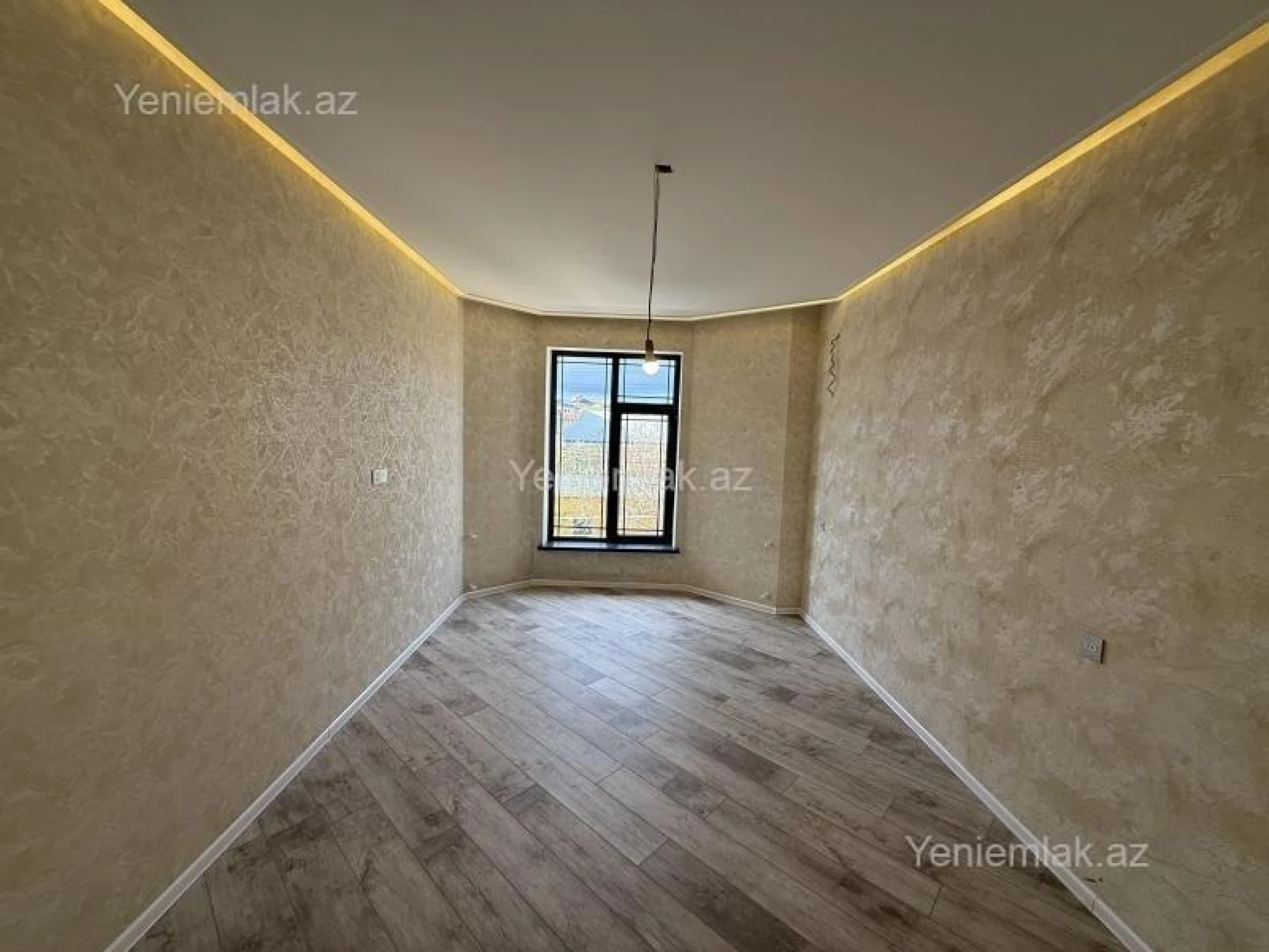 Satılır 5 otaqlı həyət evi 150 m²