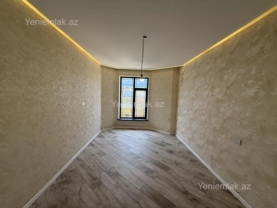 Satılır 5 otaqlı həyət evi 150 m²
