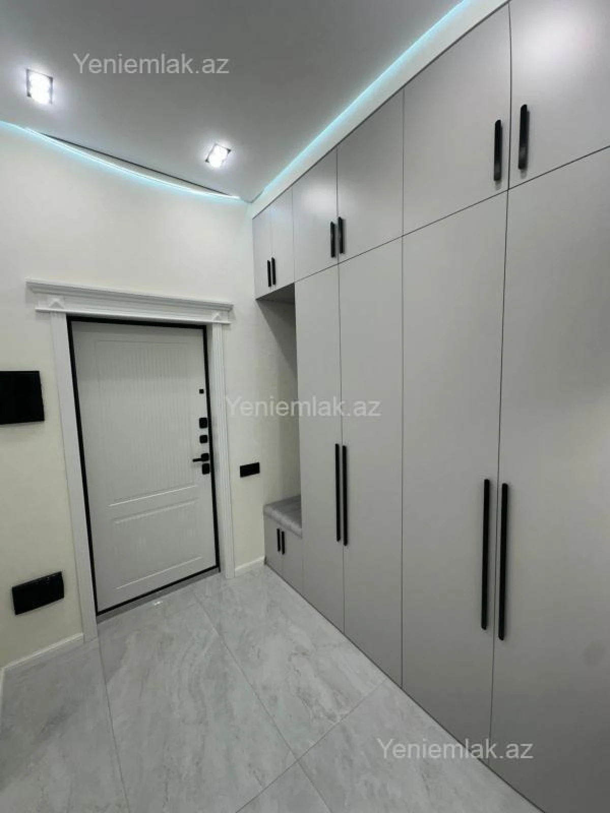 Satılır 3 otaqlı yeni tikili 62 m²