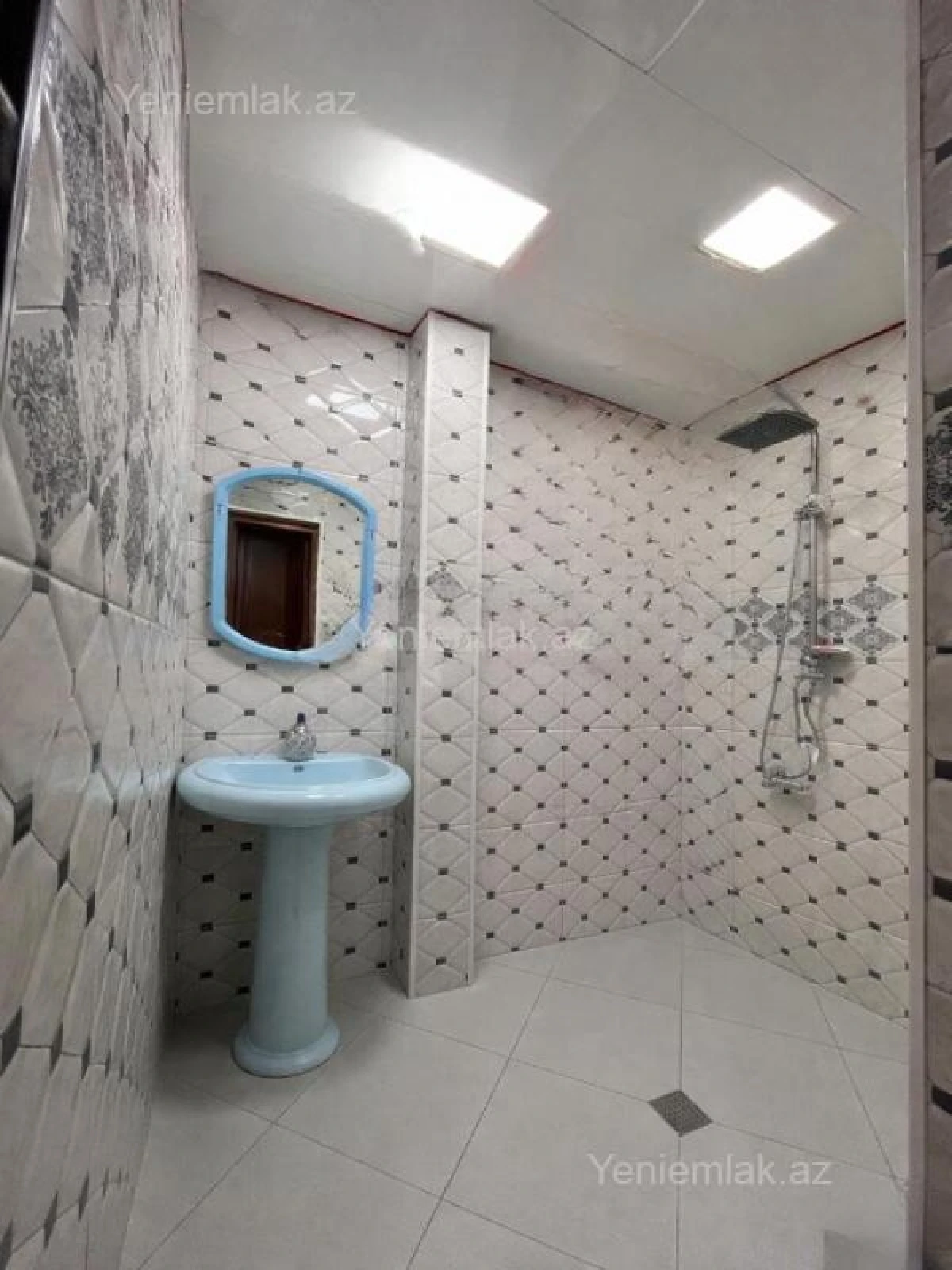 Satılır 3 otaqlı yeni tikili 65 m²