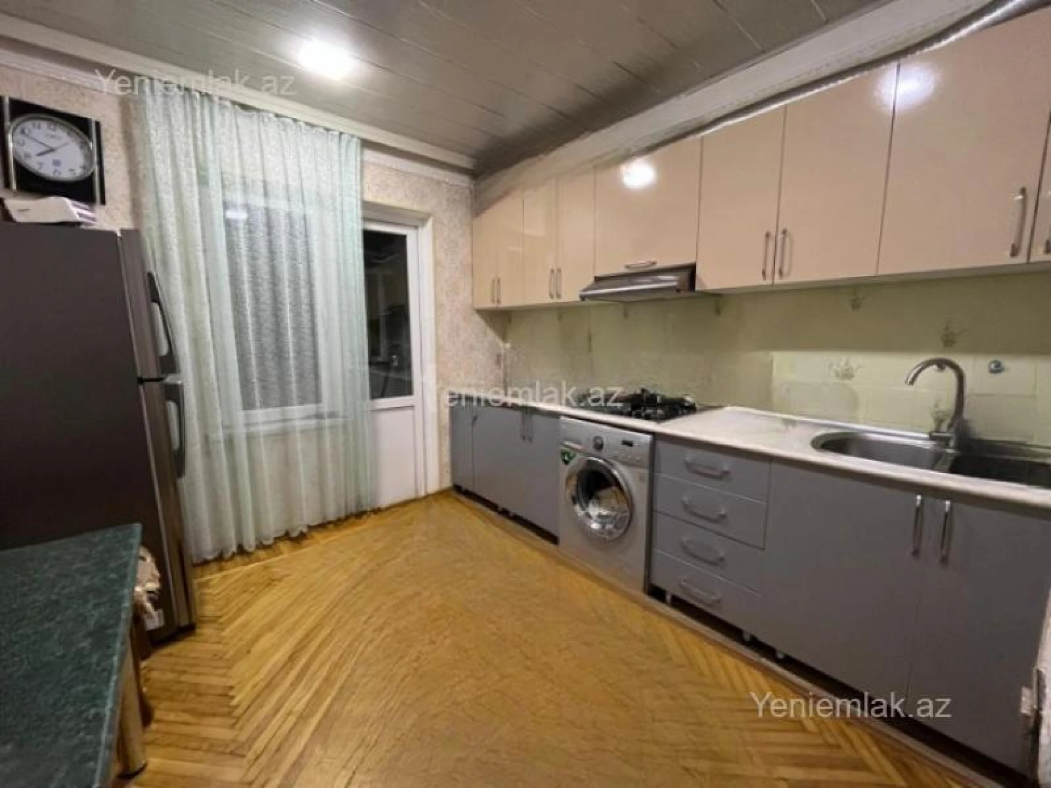 Satılır 3 otaqlı yeni tikili 65 m²