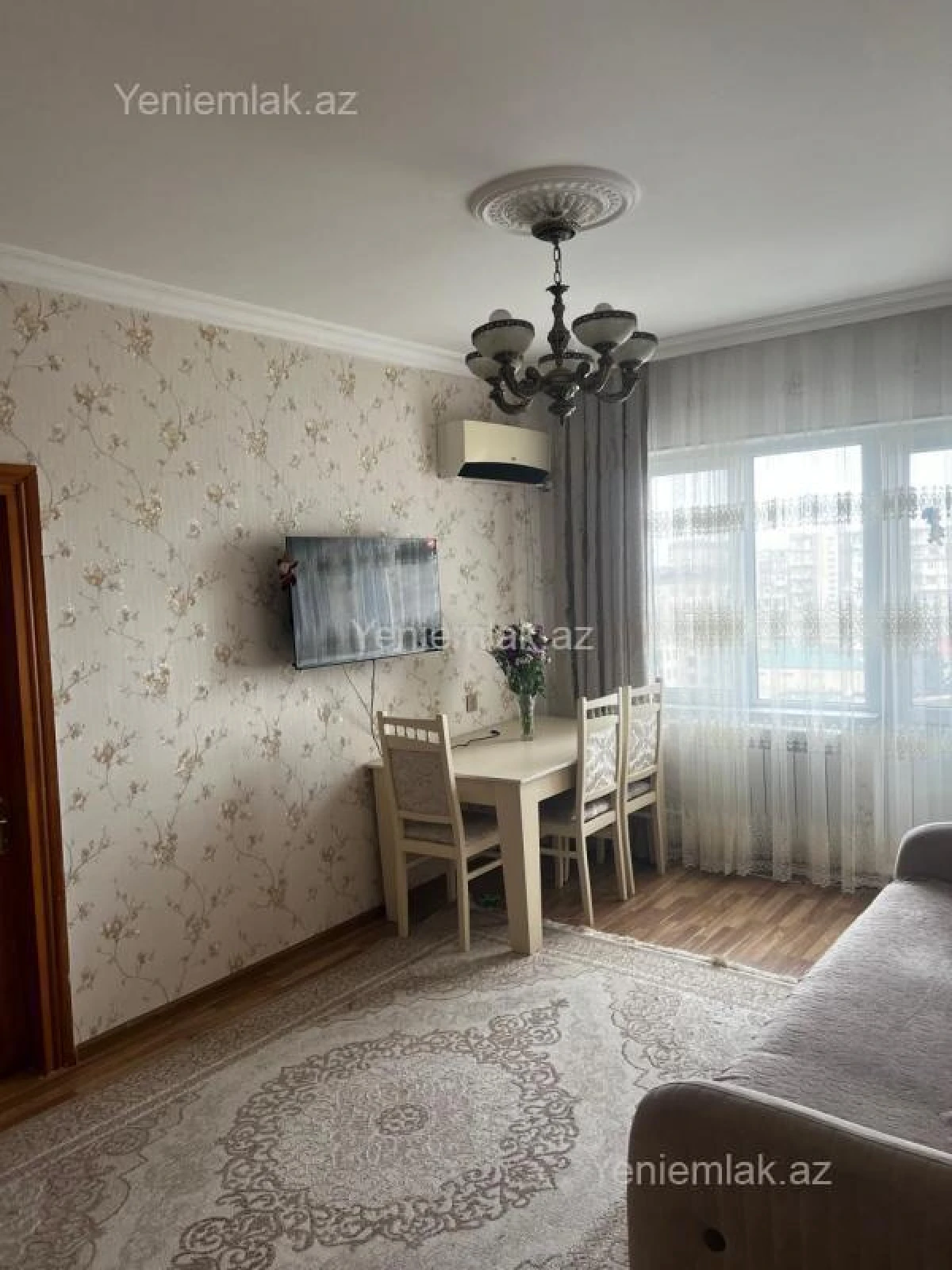 Satılır 4 otaqlı köhnə tikili 110 m²