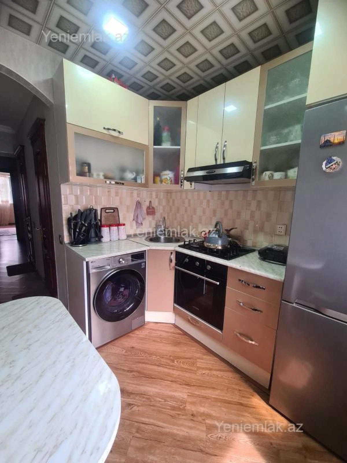Satılır 3 otaqlı köhnə tikili 80 m²