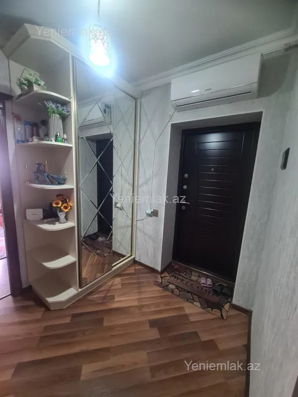 Satılır 3 otaqlı köhnə tikili 80 m²