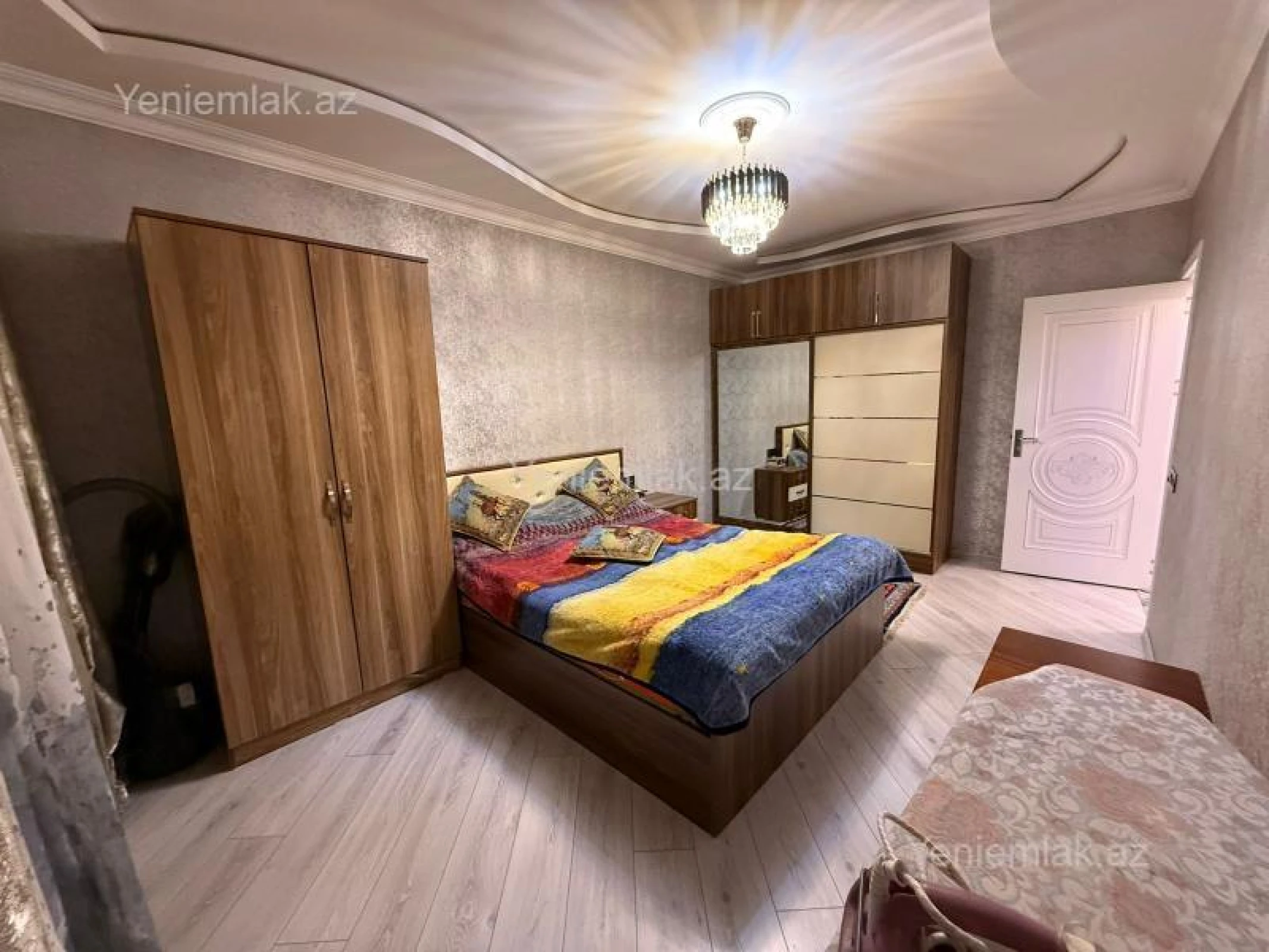 Satılır 3 otaqlı köhnə tikili 80 m²