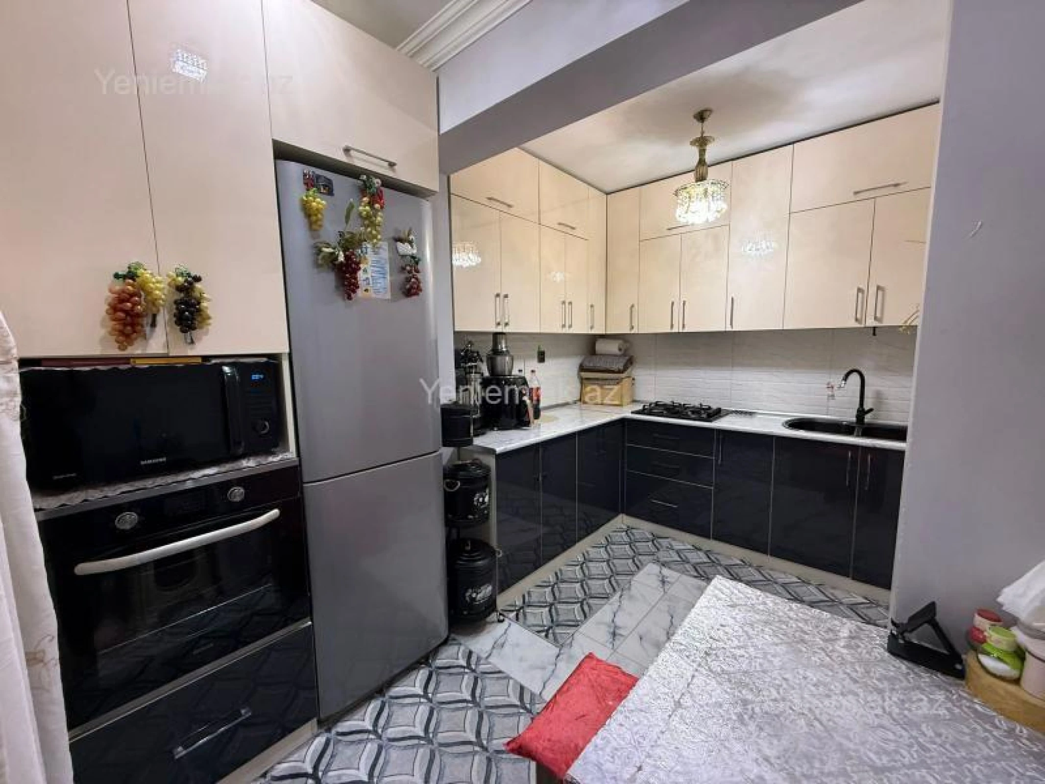 Satılır 3 otaqlı köhnə tikili 80 m²