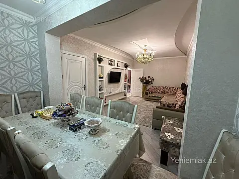 Satılır 3 otaqlı köhnə tikili 80 m²