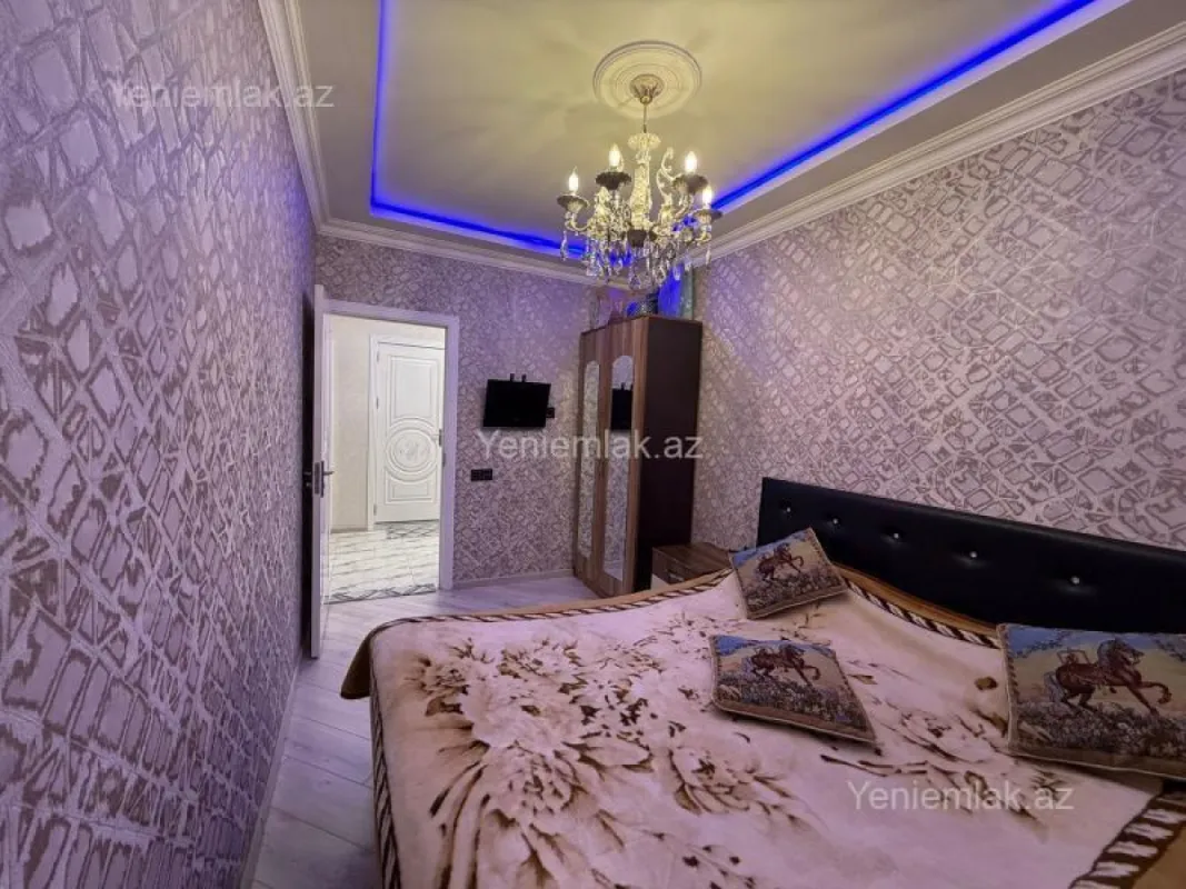 Satılır 3 otaqlı köhnə tikili 80 m²