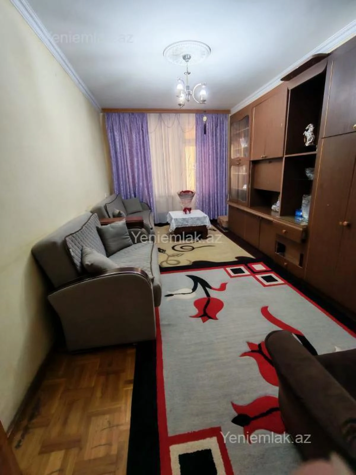 Satılır 2 otaqlı köhnə tikili 60 m²