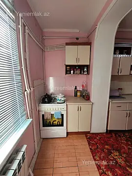 Satılır 2 otaqlı köhnə tikili 60 m²