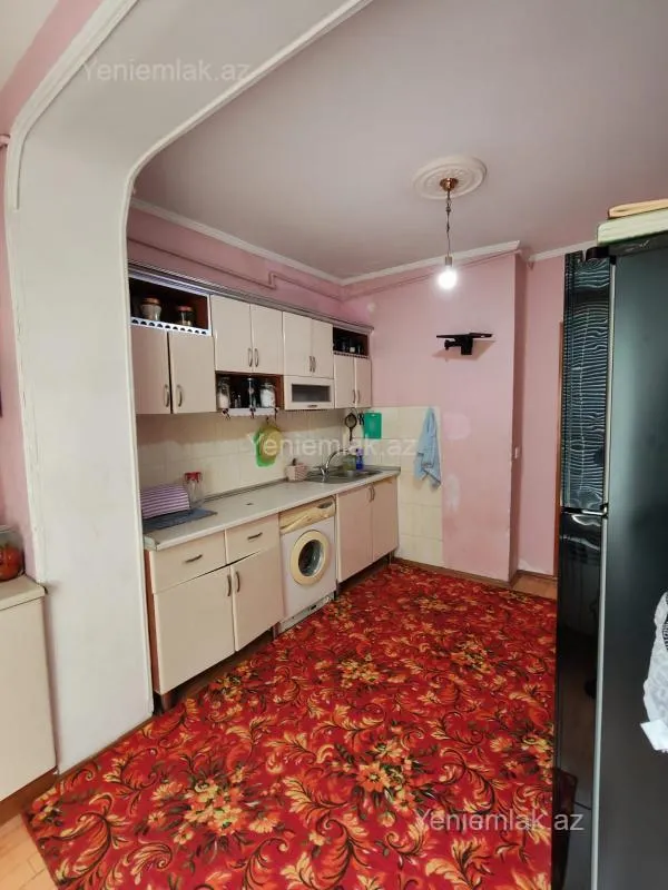 Satılır 2 otaqlı köhnə tikili 60 m²