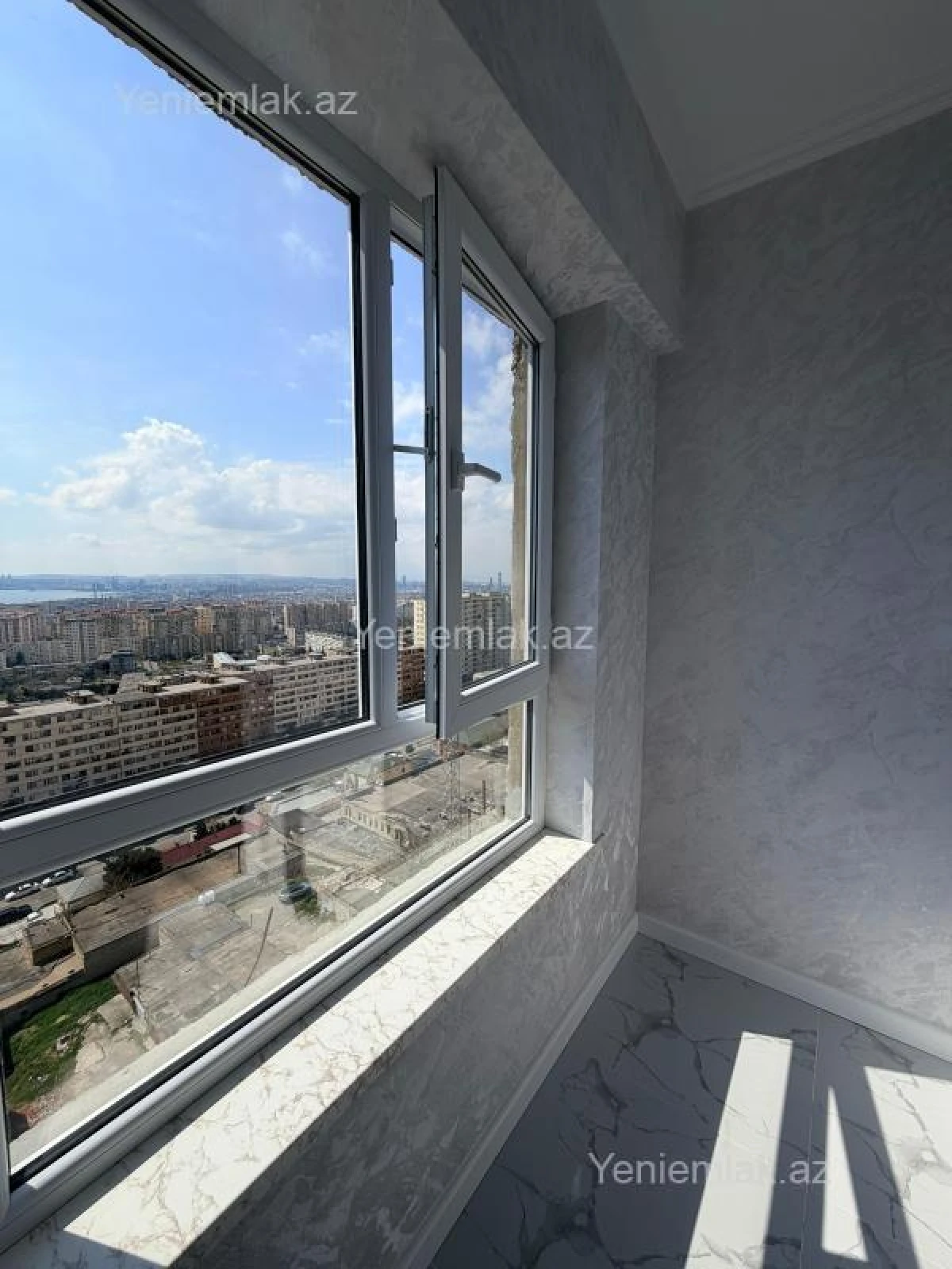 Satılır 3 otaqlı yeni tikili 70 m²