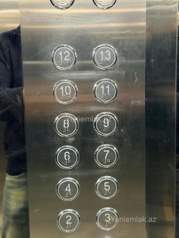 Satılır 3 otaqlı yeni tikili 70 m²