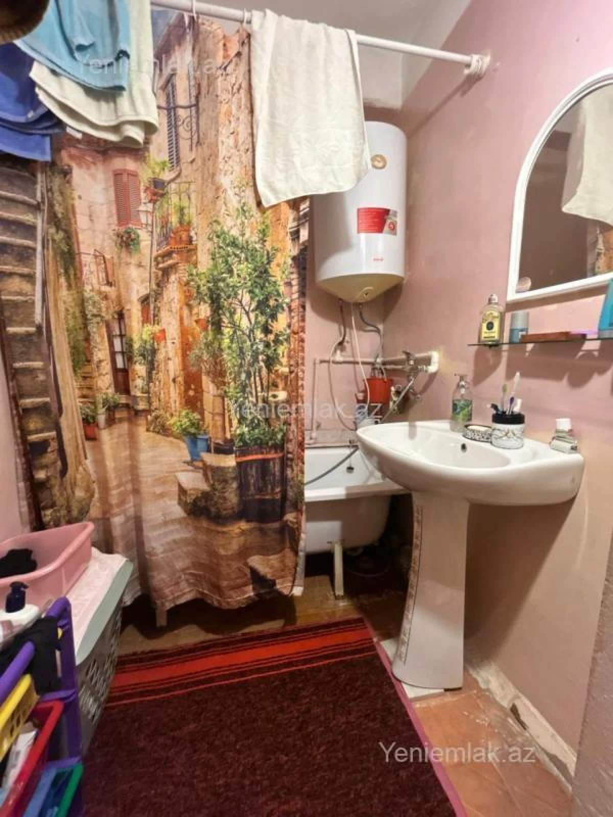 Satılır 1 otaqlı köhnə tikili 47 m²