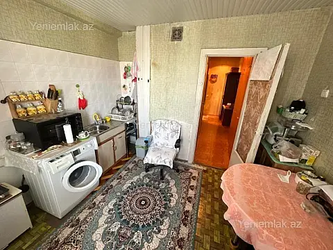 Satılır 1 otaqlı köhnə tikili 47 m²