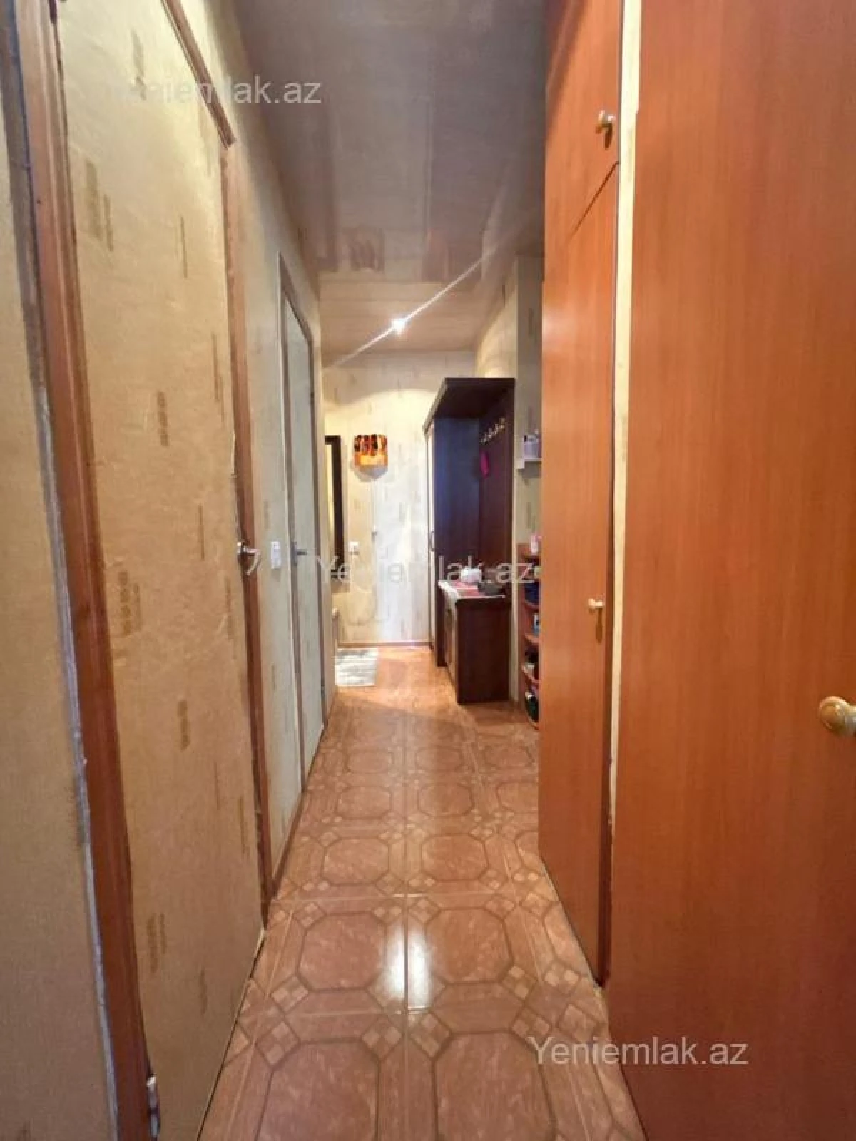 Satılır 1 otaqlı köhnə tikili 47 m²