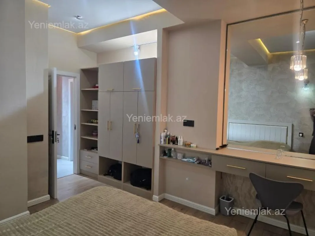 Satılır 2 otaqlı yeni tikili 57 m²