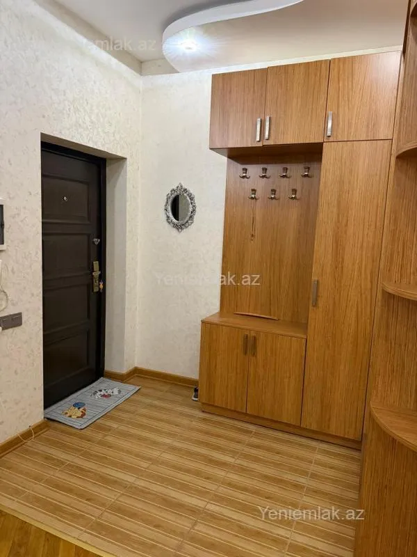 Satılır 3 otaqlı yeni tikili 125 m²