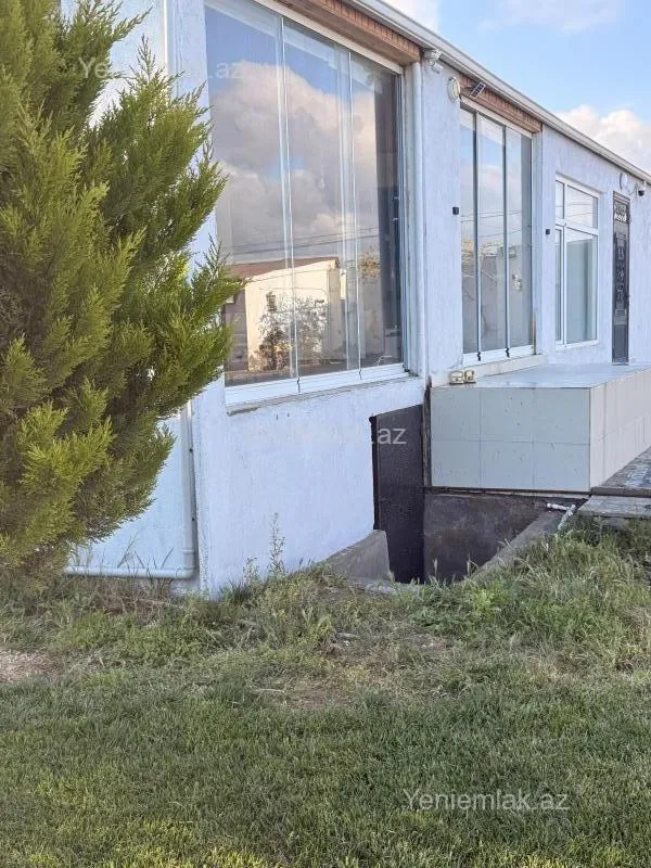 Satılır 3 otaqlı həyət evi 130 m²