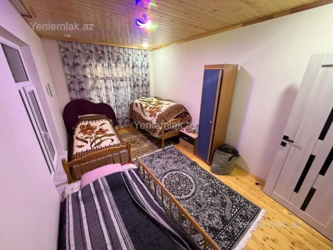 Satılır 3 otaqlı həyət evi 130 m²