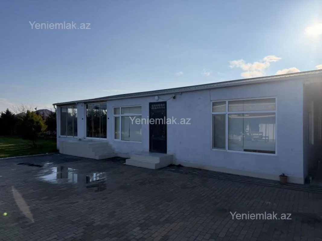 Satılır 3 otaqlı həyət evi 130 m²