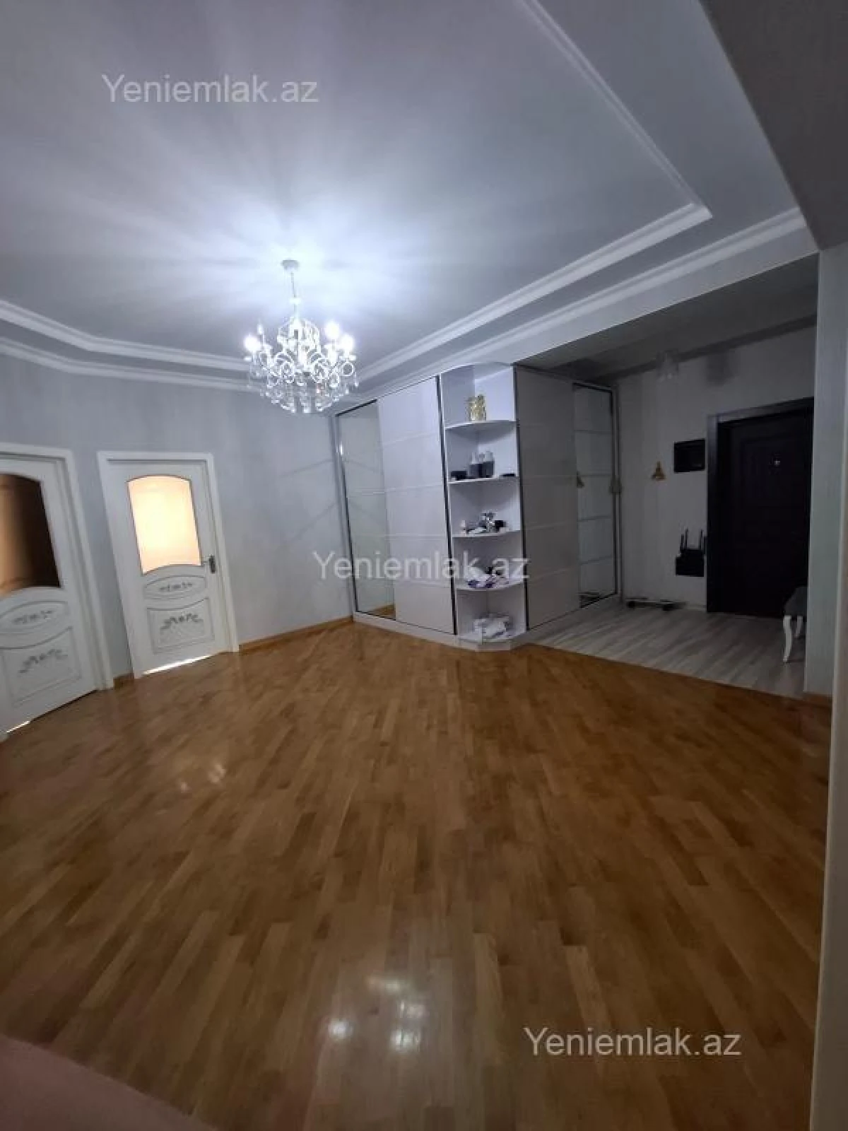 Satılır 3 otaqlı yeni tikili 133 m²