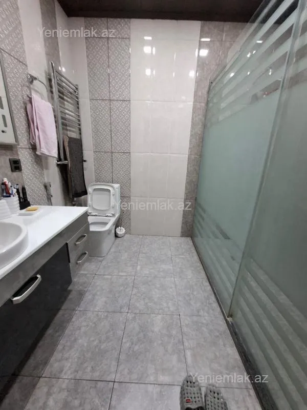 Satılır 3 otaqlı yeni tikili 133 m²