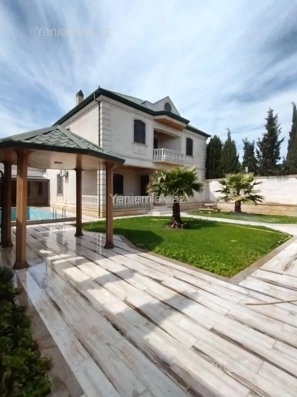 Satılır 5 otaqlı həyət evi 340 m²