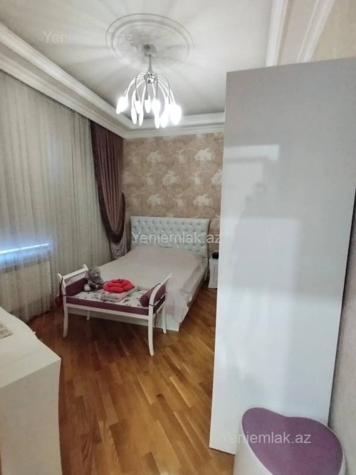 Satılır 5 otaqlı həyət evi 340 m²