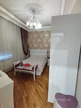Satılır 5 otaqlı həyət evi 340 m²