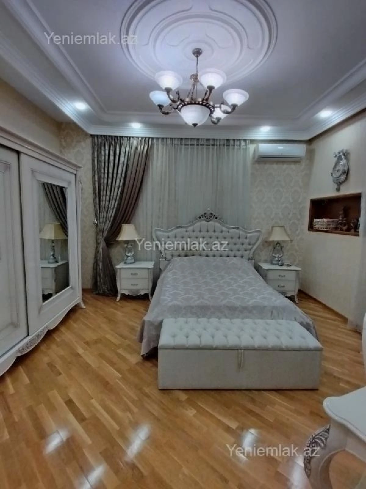 Satılır 5 otaqlı həyət evi 340 m²