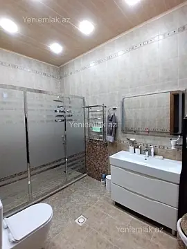 Satılır 5 otaqlı həyət evi 340 m²
