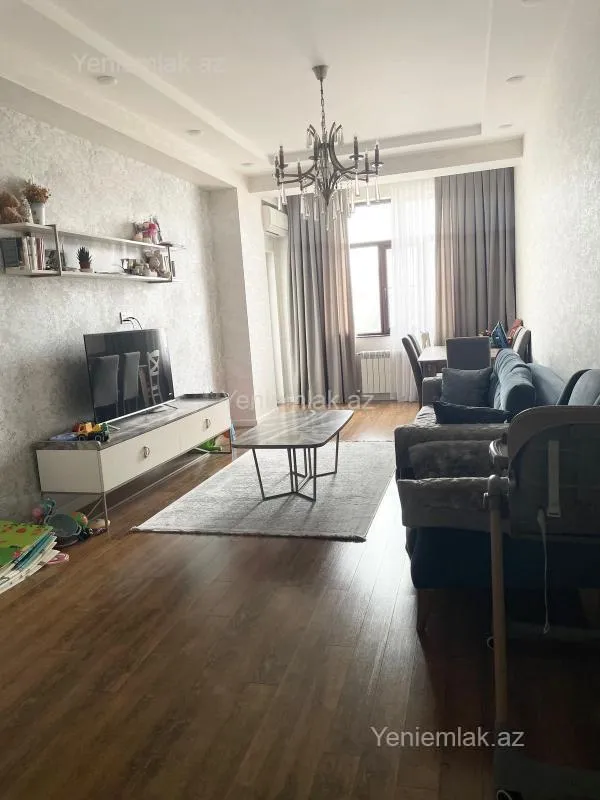 Satılır 2 otaqlı yeni tikili 69 m²