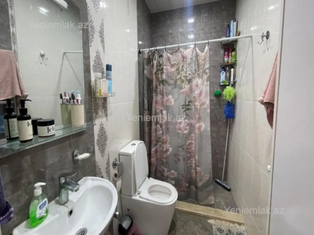 Satılır 3 otaqlı yeni tikili 137 m²