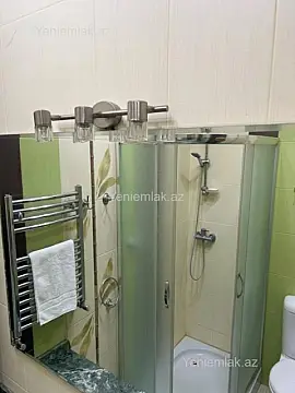 Satılır 5 otaqlı köhnə tikili 160 m²